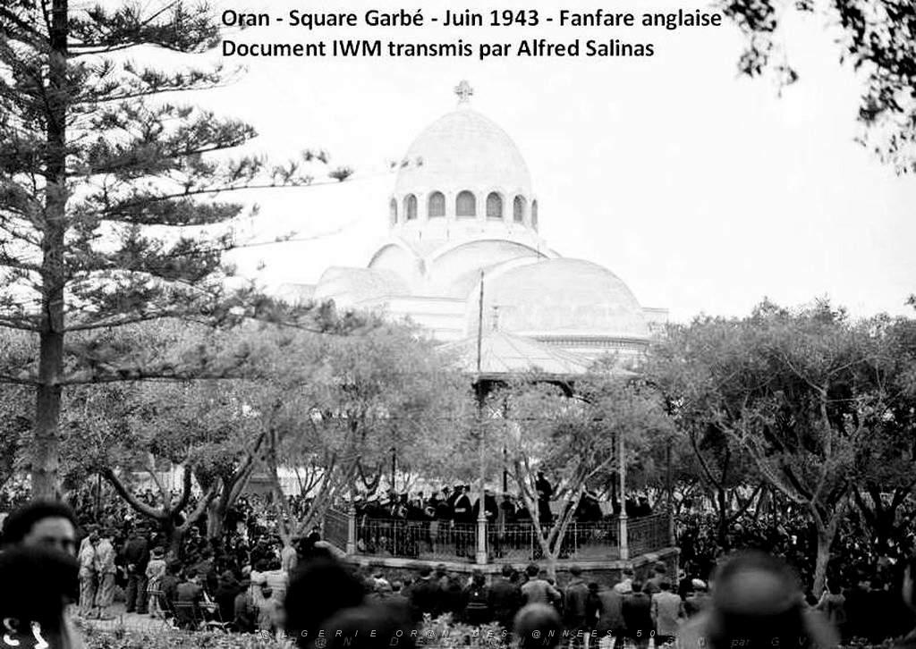 Oran- Kiosque Square Garbe 01.JPG
